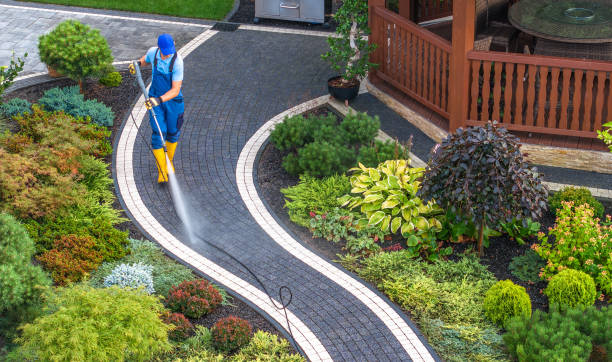Why Choose Our Certified Pressure Washing Experts for Your Project Needs in Minier, IL?